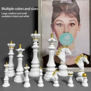 Chess Resin Ornaments Desk Decor Crafts King Queen Small Chess Statue Nordic Home Artwork Living Room Decoration Furnishings